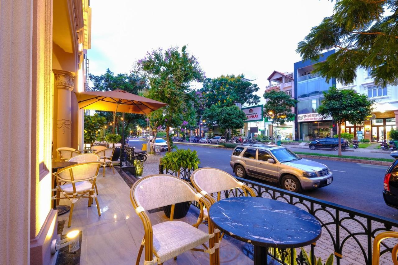 Khách Sạn&căn Hộ Golden Tree Khách sạn
