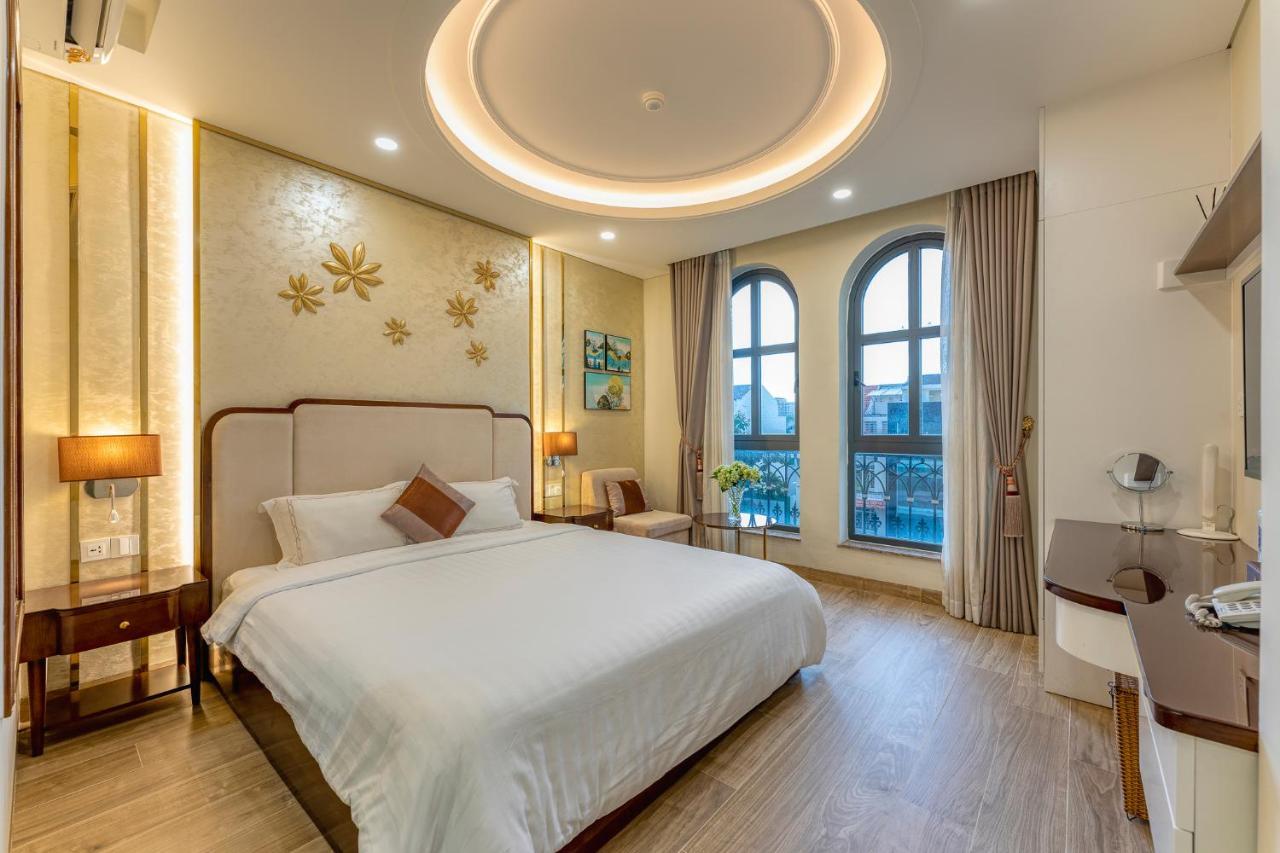 Khách sạn Khách Sạn&căn Hộ Golden Tree 3*