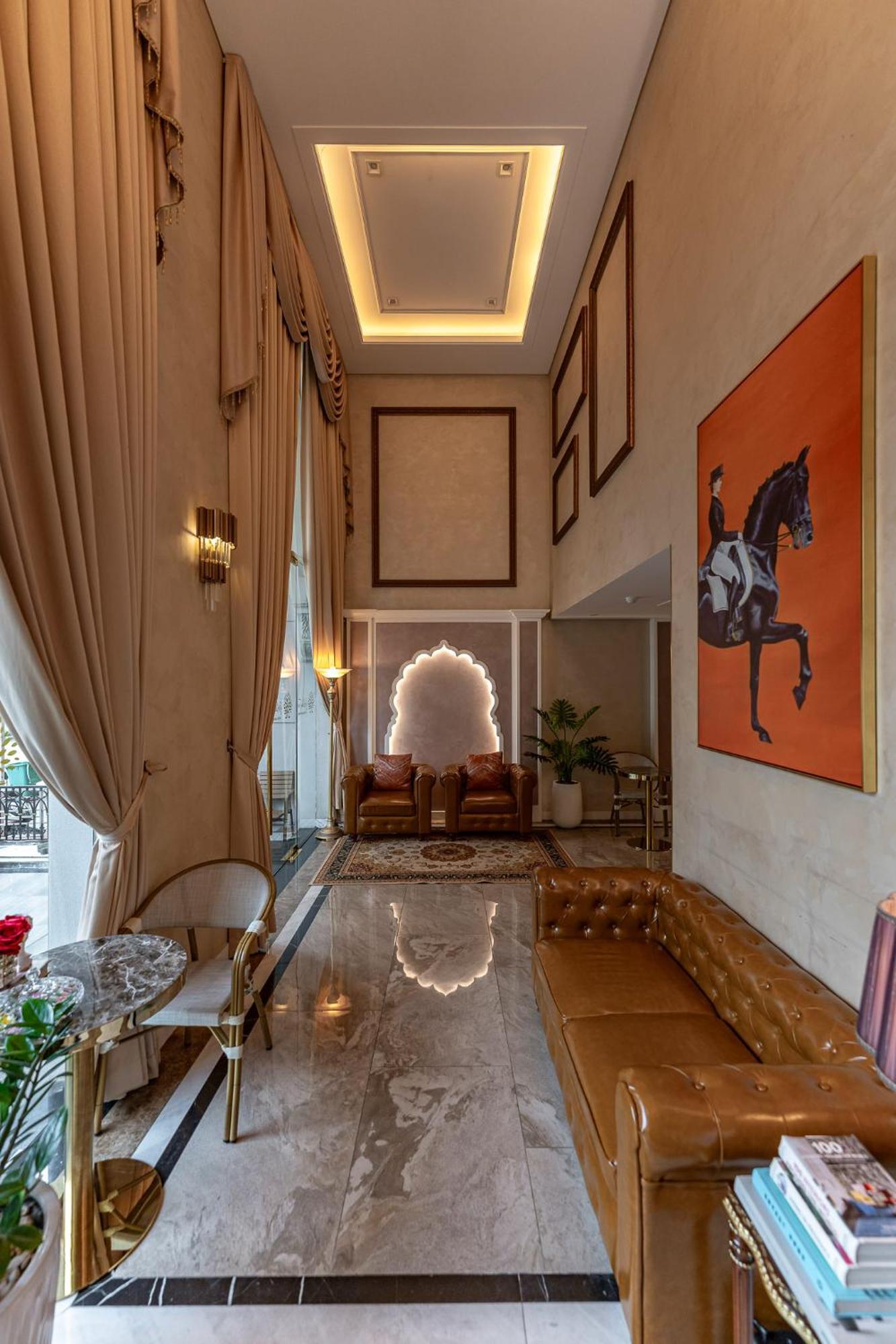 Khách Sạn&căn Hộ Golden Tree 3*